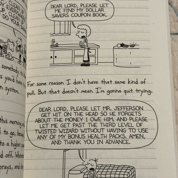 Dog Days (Diary of a Wimpy Kid #4) paperback - Picture 6 of 8